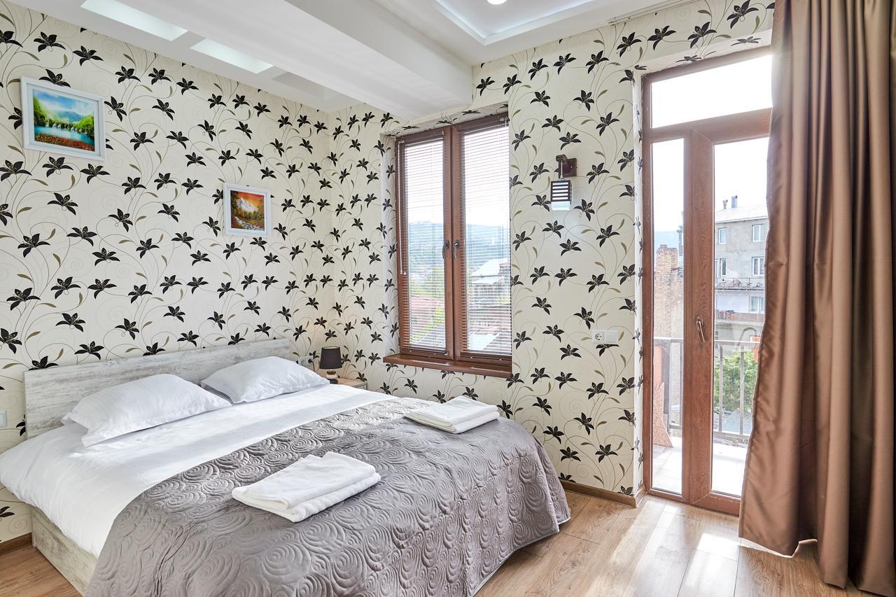 Guest Hotel Tbilisi Ngoại thất bức ảnh